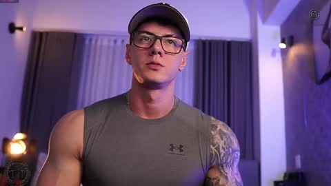 Thomas Falcon online show from September 30, 2025, 12:37 am