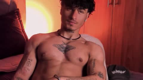 Snapshot of thomas_fit1 chatting on September 18, 2025, 3:52 am Thomas 3  JUST STAY AND BE MY LAST LOVE online show from September 18, 2025, 3:52 am
