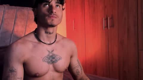 Snapshot of thomas_fit1 chatting on September 21, 2025, 2:02 am Thomas 3  JUST STAY AND BE MY LAST LOVE online show from September 21, 2025, 2:02 am