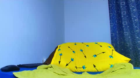 thomas_ks11 online show from March 18, 2026, 2:58 am