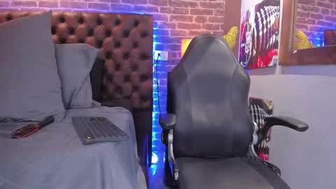 Snapshot of thomas_may4rs chatting on February 22, 2025, 8:07 am ---Thomas--- online show from February 22, 2025, 8:07 am