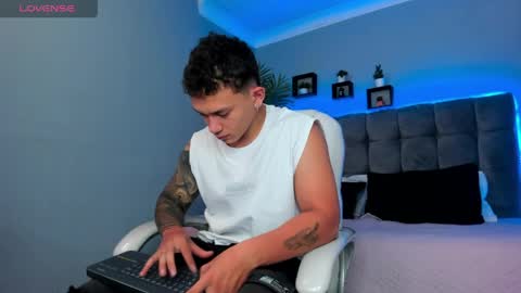 Thomas online show from April 24, 2026, 1:57 pm