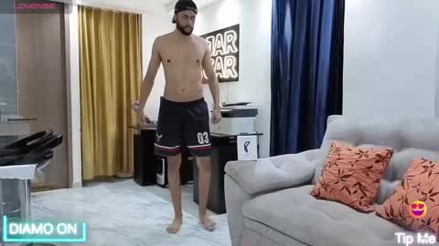 Snapshot of thomas_redcol chatting on September 24, 2025, 7:39 pm Thomas online show from September 24, 2025, 7:39 pm