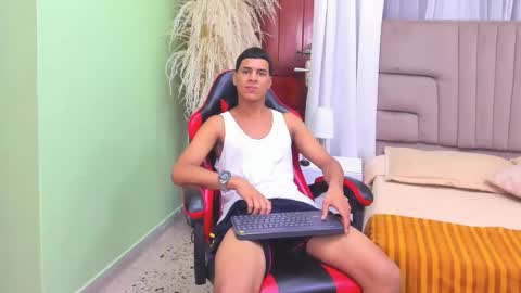 Snapshot of thomas_valkov chatting on April 27, 2026, 11:30 am Thomas Valkov online show from April 27, 2026, 11:30 am