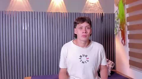 Snapshot of thomas_woolf chatting on July 16, 2026, 12:00 pm thomas_woolf online show from July 16, 2026, 12:00 pm
