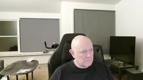 Snapshot of thomash32 chatting on September 13, 2025, 7:13 pm thomash32 online show from September 13, 2025, 7:13 pm