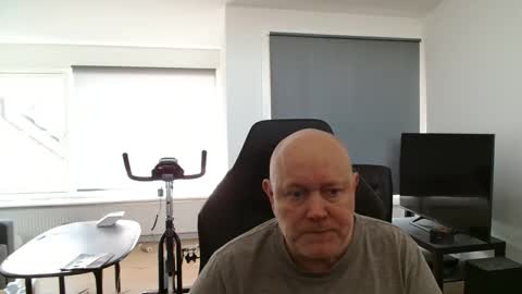 Snapshot of thomash32 chatting on September 15, 2025, 12:16 pm thomash32 online show from September 15, 2025, 12:16 pm