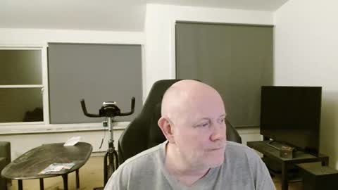 Snapshot of thomash32 chatting on September 20, 2025, 7:37 pm thomash32 online show from September 20, 2025, 7:37 pm