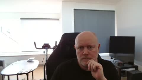 Snapshot of thomash32 chatting on September 26, 2025, 12:53 pm thomash32 online show from September 26, 2025, 12:53 pm