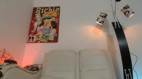 thomasjons online show from March 18, 2026, 2:15 am