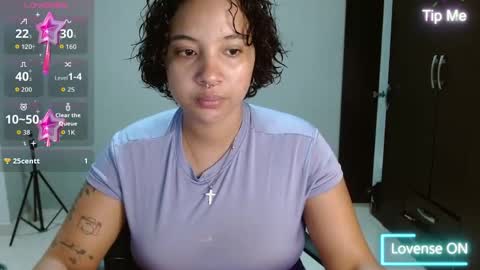 Snapshot of thompson_ari chatting on December 21, 2025, 10:39 pm thompson ari online show from December 21, 2025, 10:39 pm