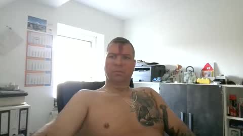 Snapshot of thomsen1478 chatting on April 6, 2026, 10:27 am thomsen1478 online show from April 6, 2026, 10:27 am