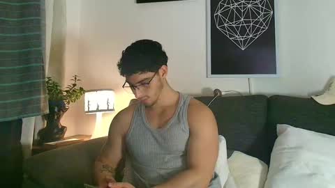 thomylov online show from February 18, 2026, 1:12 am