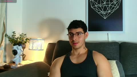 thomylov online show from May 28, 2026, 3:37 am