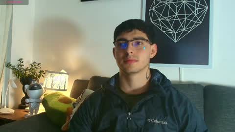 thomylov online show from May 31, 2026, 9:05 am