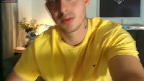thomylov online show from June 3, 2026, 2:36 am