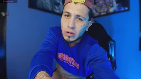 Snapshot of thonixxx_mr chatting on March 27, 2026, 8:26 am Thonixxx mr online show from March 27, 2026, 8:26 am