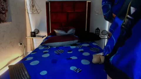 Snapshot of thonixxx_mr chatting on April 14, 2026, 4:35 pm Thonixxx mr online show from April 14, 2026, 4:35 pm