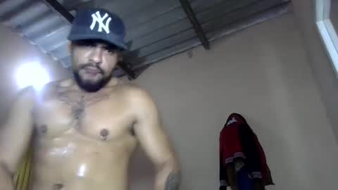 Snapshot of thonybeiio chatting on September 18, 2025, 3:58 pm thonybeiio online show from September 18, 2025, 3:58 pm