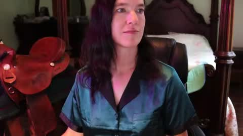 ThornburyRose online show from June 17, 2026, 12:40 pm