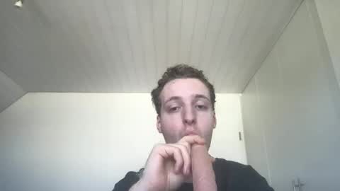 Snapshot of throatslut21 chatting on June 14, 2026, 10:17 am throatslut21 online show from June 14, 2026, 10:17 am