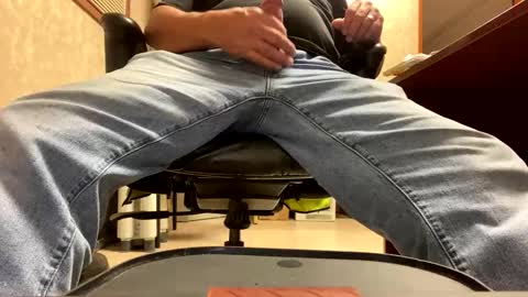 Snapshot of throbbing_jim chatting on November 15, 2025, 2:46 pm Jim online show from November 15, 2025, 2:46 pm