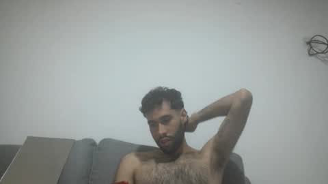 Snapshot of throwawayyourgun chatting on November 5, 2025, 6:52 pm Luka online show from November 5, 2025, 6:52 pm