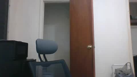 thrustinjustin808 online show from January 30, 2025, 4:45 pm