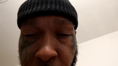 Snapshot of thuggpassion313 chatting on November 13, 2025, 8:24 am thuggpassion313 online show from November 13, 2025, 8:24 am