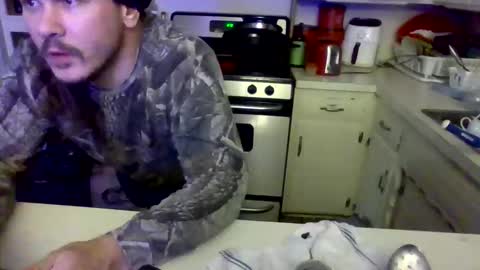 Snapshot of thunder8u42 chatting on October 22, 2025, 7:19 am thunder8u42 online show from October 22, 2025, 7:19 am