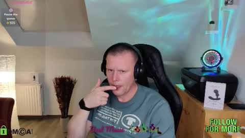 Snapshot of thunderbird02 chatting on January 25, 2025, 6:46 pm        Follow me Sgame por favor  online show from January 25, 2025, 6:46 pm