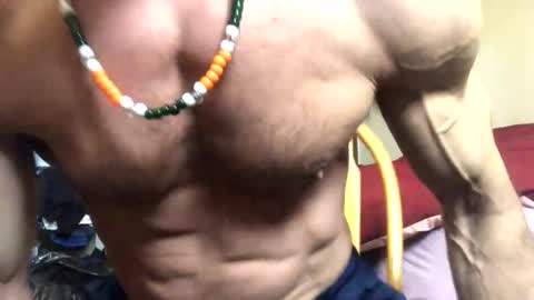 thunderlightning1219 online show from February 19, 2025, 6:32 pm