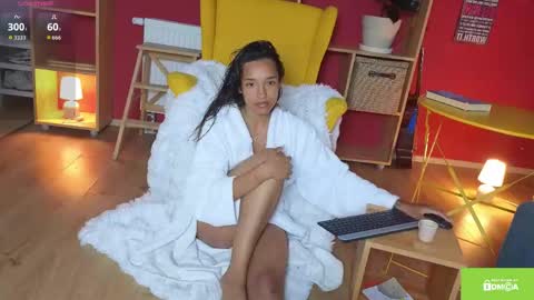 tia_j online show from May 7, 2026, 5:18 pm