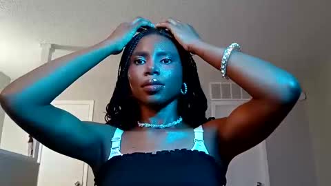Tia online show from September 11, 2025, 1:06 am
