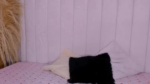 Tiana online show from September 19, 2025, 12:06 pm