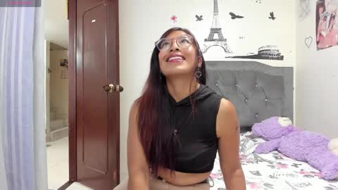 tiana_violet online show from April 21, 2026, 5:50 pm