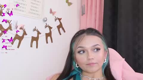 Tiana Le online show from February 6, 2025, 7:56 am