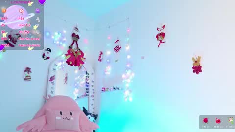 Tiana Le online show from November 25, 2025, 11:49 pm