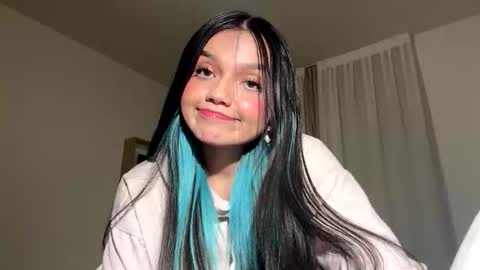 Snapshot of tianale chatting on February 19, 2026, 1:01 am Tiana Le online show from February 19, 2026, 1:01 am