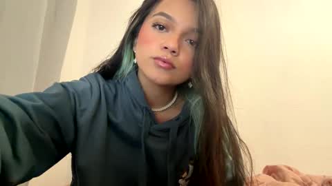 Snapshot of tianale chatting on April 1, 2026, 12:06 pm Tiana Le online show from April 1, 2026, 12:06 pm