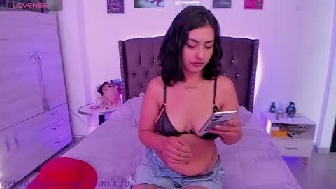 Tiana online show from December 12, 2024, 1:17 pm