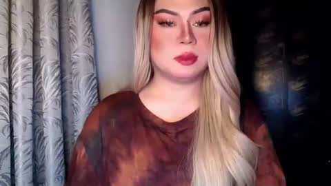 arianna tiara online show from December 2, 2025, 12:32 pm