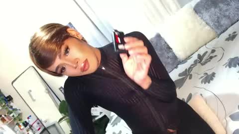 Snapshot of tiara_perezx chatting on February 12, 2025, 3:40 am Sam online show from February 12, 2025, 3:40 am