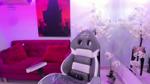 Tiara  online show from June 17, 2026, 12:24 am