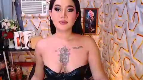 tiarrafoxs online show from February 9, 2026, 8:07 am