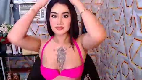 tiarrafoxs online show from February 16, 2026, 9:05 am