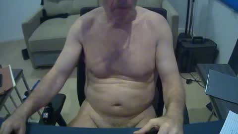 Snapshot of tied__up chatting on March 31, 2026, 1:33 pm JustMe online show from March 31, 2026, 1:33 pm