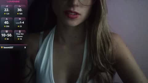 Snapshot of tifanny_a chatting on November 4, 2025, 9:36 pm Tifanny online show from November 4, 2025, 9:36 pm