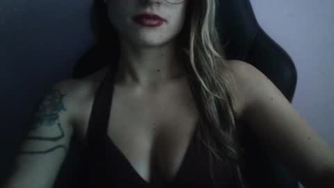 Snapshot of tifanny_a chatting on April 21, 2026, 9:39 pm Tifanny online show from April 21, 2026, 9:39 pm