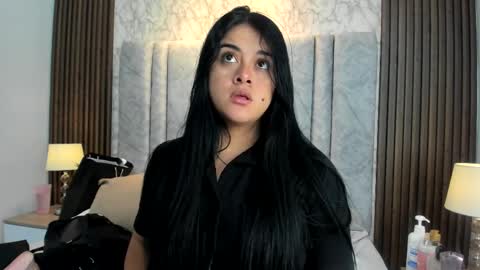 Tiff3 online show from September 18, 2025, 8:44 pm